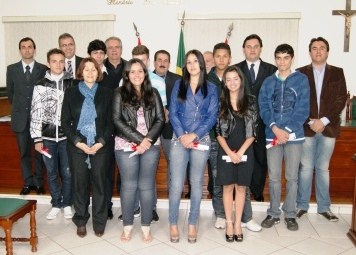 Vereadores do Parlamento Jovem e da Câmara Municipal