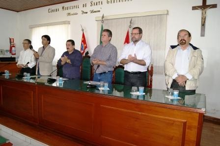 Davi Zaia, Rogério Pascon, José Luis Vieira, Danilo Dezan, Lobbe Neto e Aldo Demarchi, compondo a mesa principal