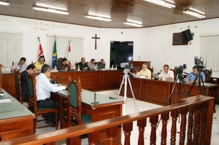 A área da Saúde e a necessidade de um distrito industrial foram debatidos durante Sessão