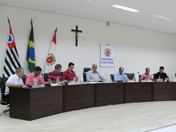 Vereadores estão trabalhando em conjunto para sanar carências do bairro Santa Catarina